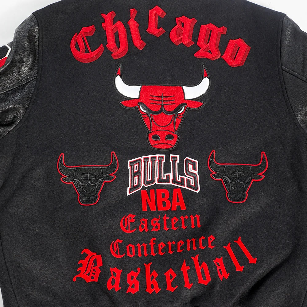 NBA CHICAGO BULLS OLD ENGLISH MEN'S RIB WOOL VARSITY JACKET
